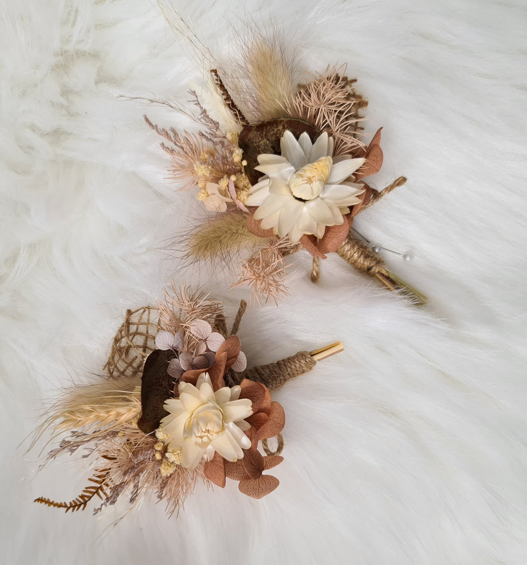 Wedding buttonholes boho rustic style