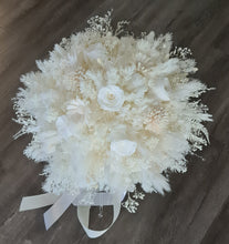 Load image into Gallery viewer, Bridal bouquet fully preserved Large
