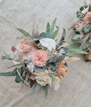 Load image into Gallery viewer, Everlasting flowers bridal &amp; bridesmaids bouquets
