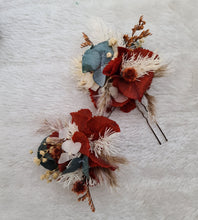 Load image into Gallery viewer, Everlasting flowers bobby pins  - terracotta, green &amp; neutral
