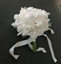 Load image into Gallery viewer, White bridal bouquet, bridesmaids &amp; flower girl
