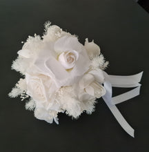 Load image into Gallery viewer, White bridal bouquet, bridesmaids &amp; flower girl
