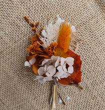 Load image into Gallery viewer, Rusty preserved flowers grooms buttonholes
