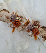 Load image into Gallery viewer, Rusty &amp; natural fully preserved corsages
