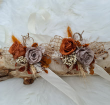 Load image into Gallery viewer, Rusty &amp; natural fully preserved corsages
