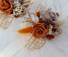 Load image into Gallery viewer, Rusty &amp; natural fully preserved corsages
