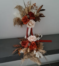 Load image into Gallery viewer, Bridesmaids bouquets in rustic style
