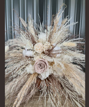 Load image into Gallery viewer, Boho Everlasting flowers centerpiece #1
