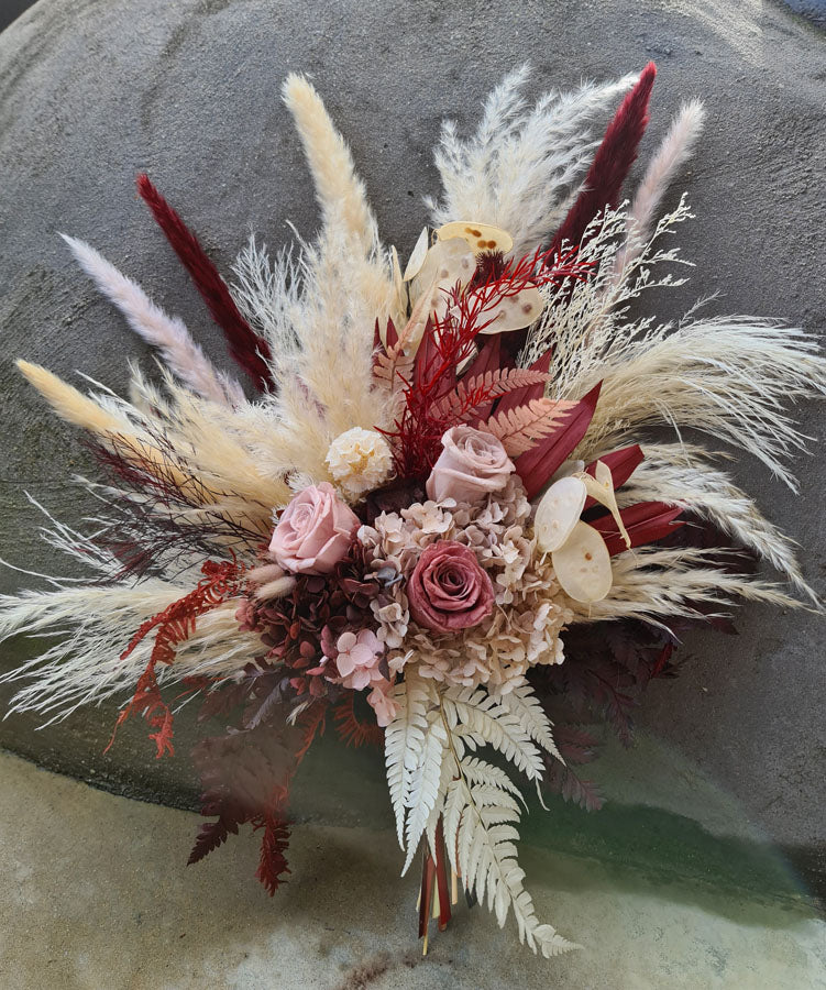 X - Preserved flower bunch