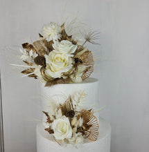 Load image into Gallery viewer, X - Silk &amp; preserved wedding cake topper x 2
