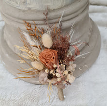 Load image into Gallery viewer, X - Everlasting flowers rustic buttonholes
