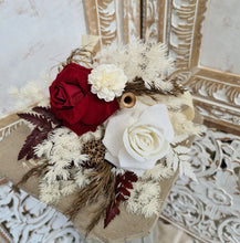 Load image into Gallery viewer, X - Bridal throw-away bouquet
