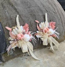 Load image into Gallery viewer, X - Bridesmaids bouquets silk &amp; preserved - blush
