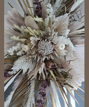 Load image into Gallery viewer, X - Natives arbour flowers
