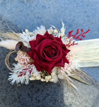 Load image into Gallery viewer, X - Silk &amp; preserved Everlasting flowers corsage
