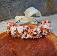 Load image into Gallery viewer, X - Everlasting preserved rustic crown for flower girls
