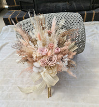 Load image into Gallery viewer, X - Everlasting preserved bridal bouquet - blush
