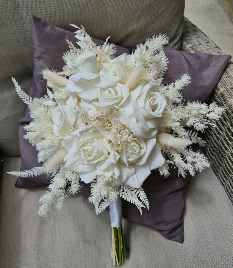 X - Everlasting Bridal bouquet white real touch & velvet roses