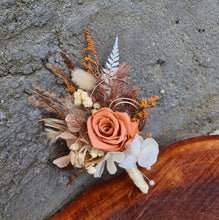 Load image into Gallery viewer, X - Rustic everlasting flowers buttonholes
