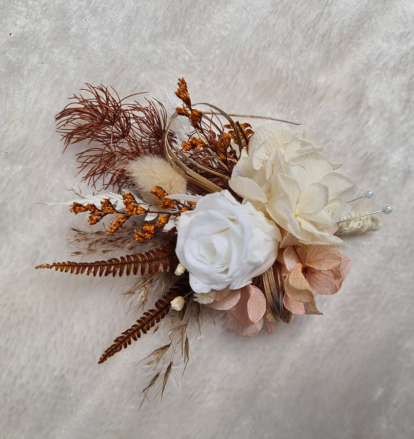 X - White rose buttonhole