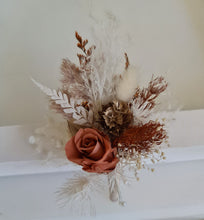 Load image into Gallery viewer, X - Everlasting flowers rustic buttonholes
