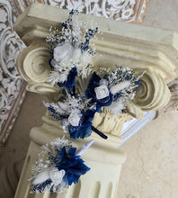 Load image into Gallery viewer, X - Everlasting buttonhole - royal blue
