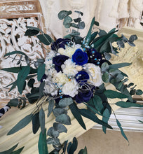 Load image into Gallery viewer, X - Everlasting bridal bouquet - silk &amp; preserved
