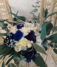 Load image into Gallery viewer, X - Everlasting bridal bouquet - silk &amp; preserved
